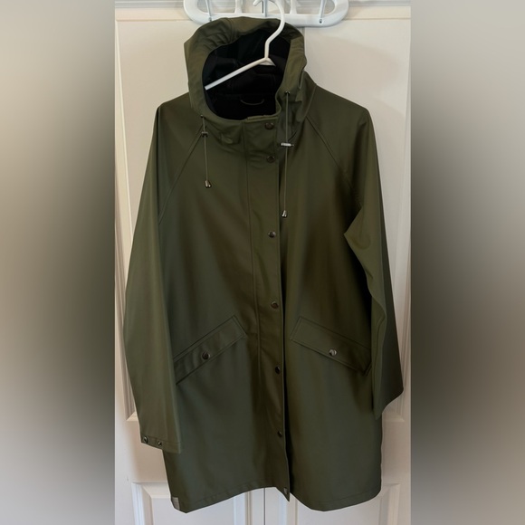 JARDINES DOMAINE green olive rain coat, collaboration with Sammy Sylvester - Picture 3 of 8